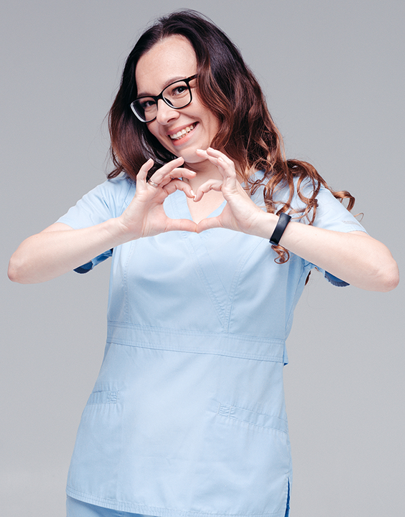 Хто проводить консультації